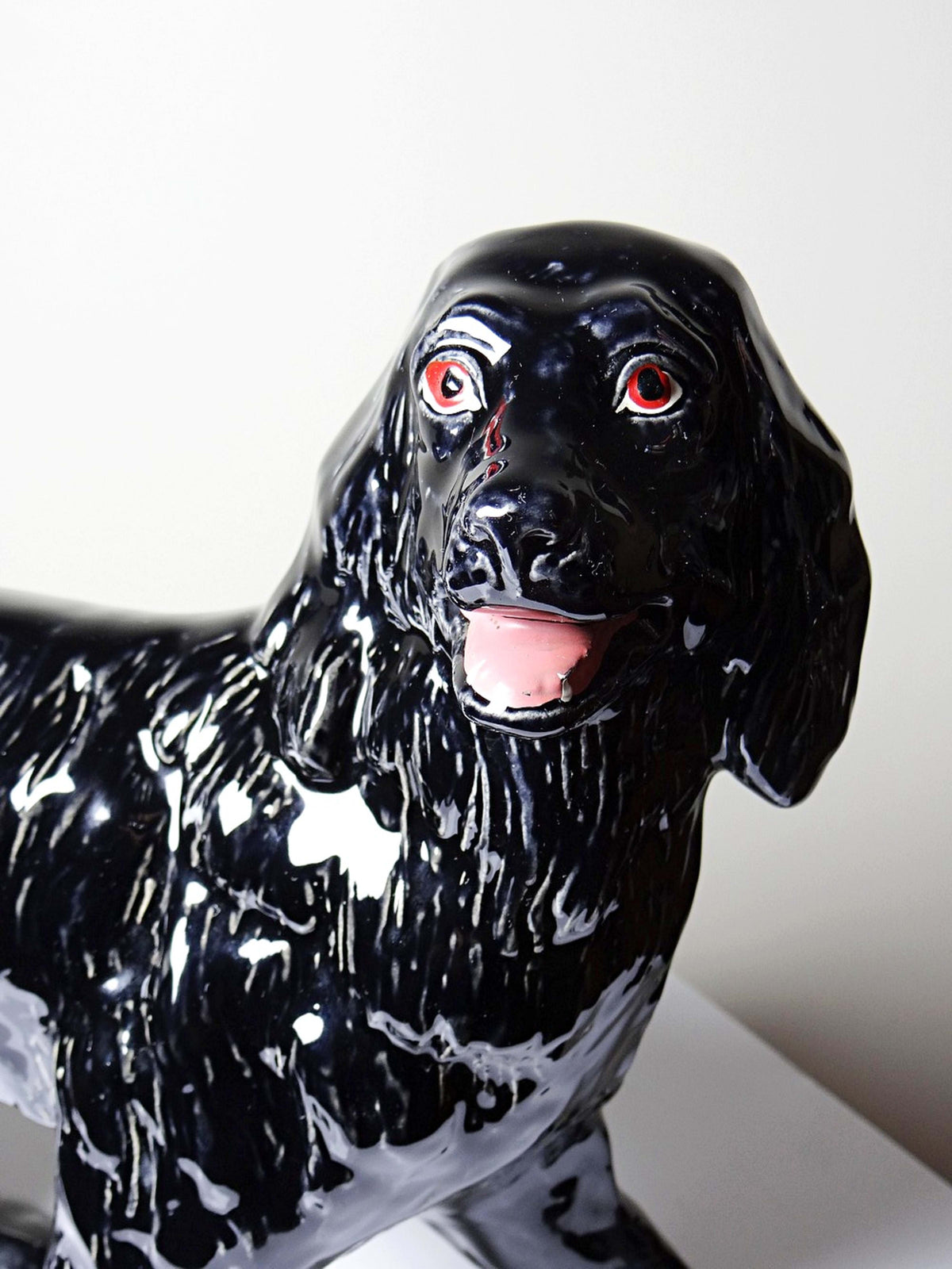 Vintage Karaffe Hund "Newfoundland Screech" Barbotine-Keramik