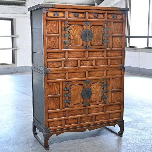 Vintage Schrank koreanische Joseon-Dynastie Ulmenholz