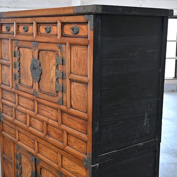 Vintage Schrank koreanische Joseon-Dynastie Ulmenholz