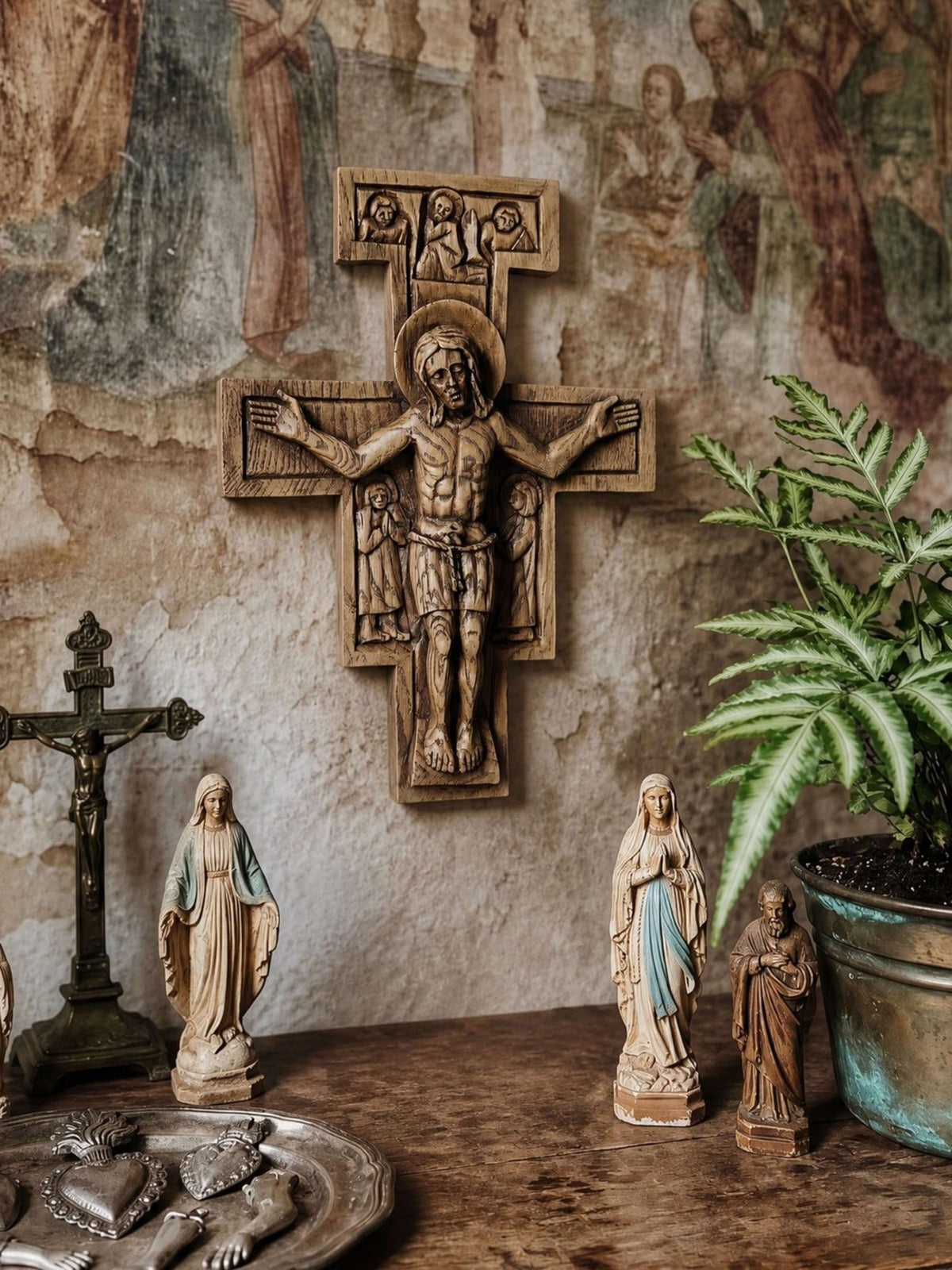 Vintage Wandkreuz "San Damiano" aus geschnitztem Holz