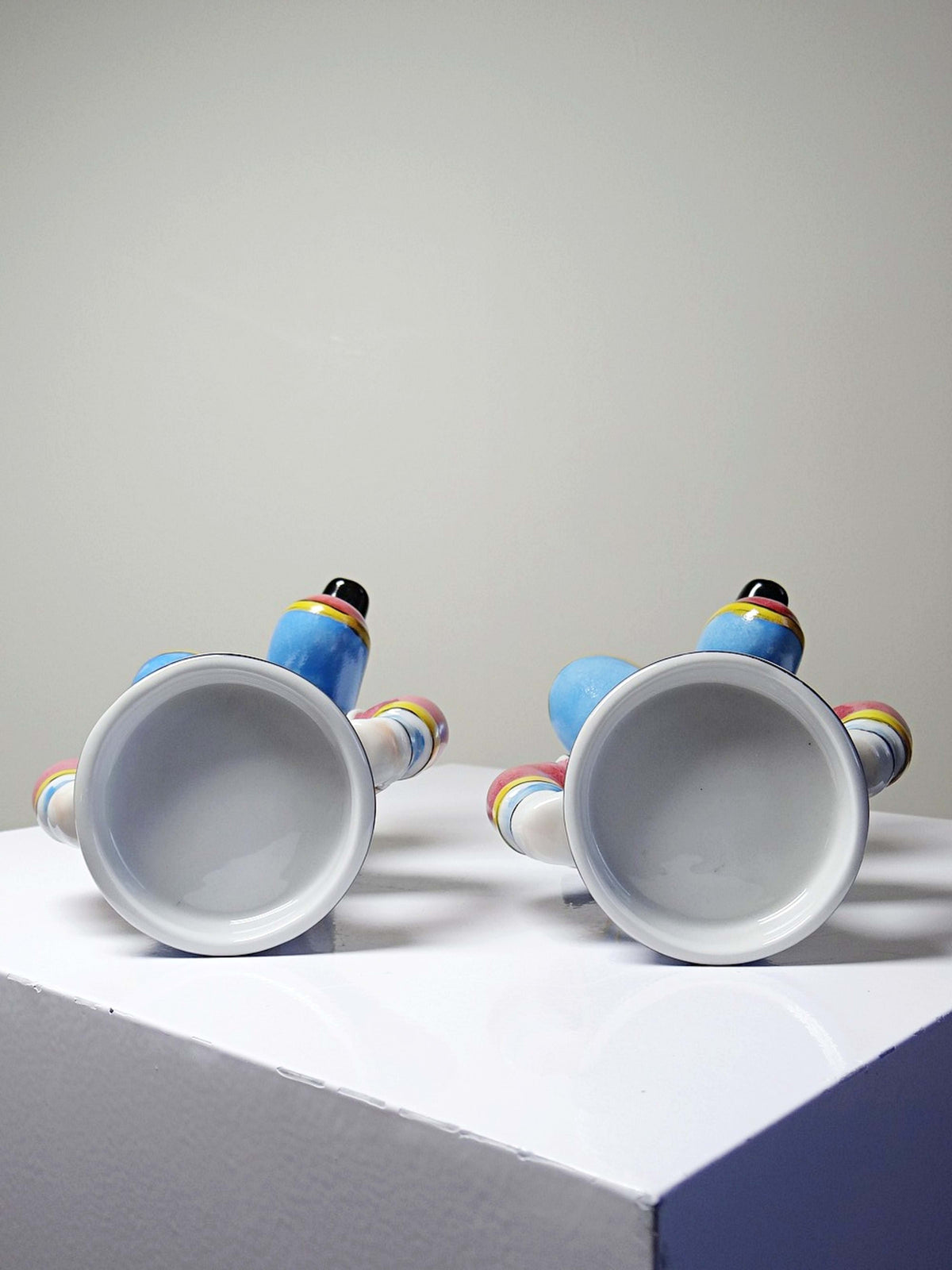 Set von 2 Vintage Kerzenhalter aus bunt bemaltem chinesischem Porzellan