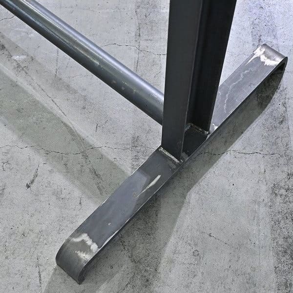 Vintage Garderobe im Industriedesign mit Lochblech, rechteckig, gebraucht
