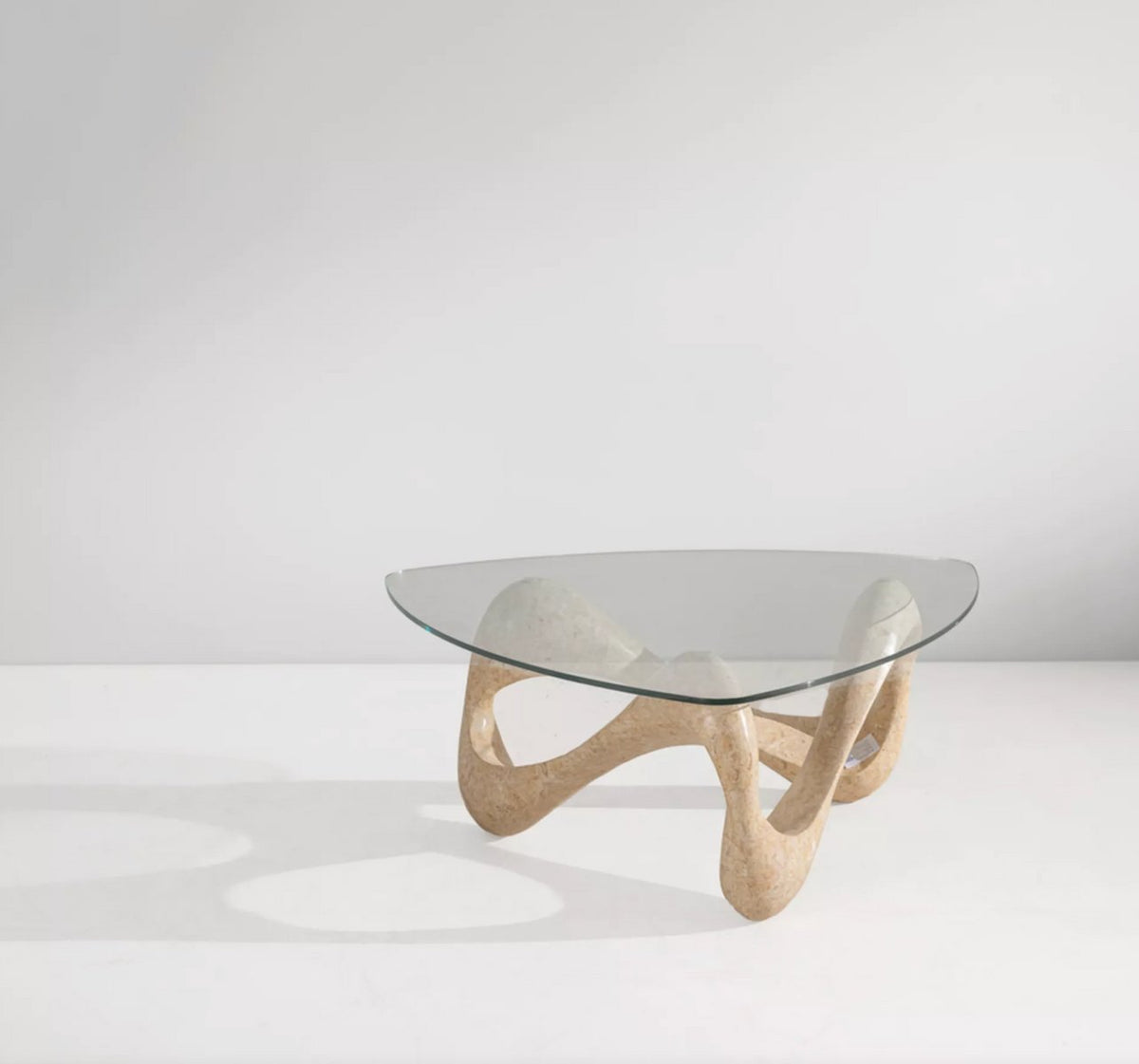 Couchtisch aus steinpatiniertem Holz mit Glasplatte, Italien 1980er