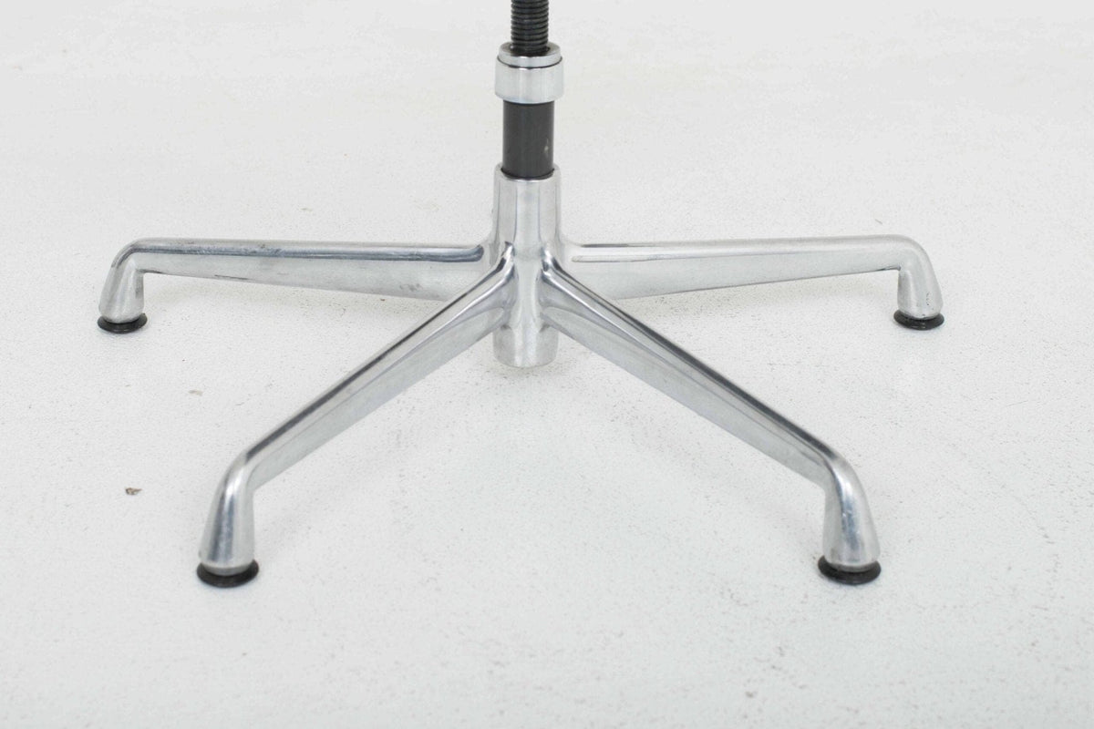 Vintage Bürostuhl von Charles Eames für Herman Miller schwarz