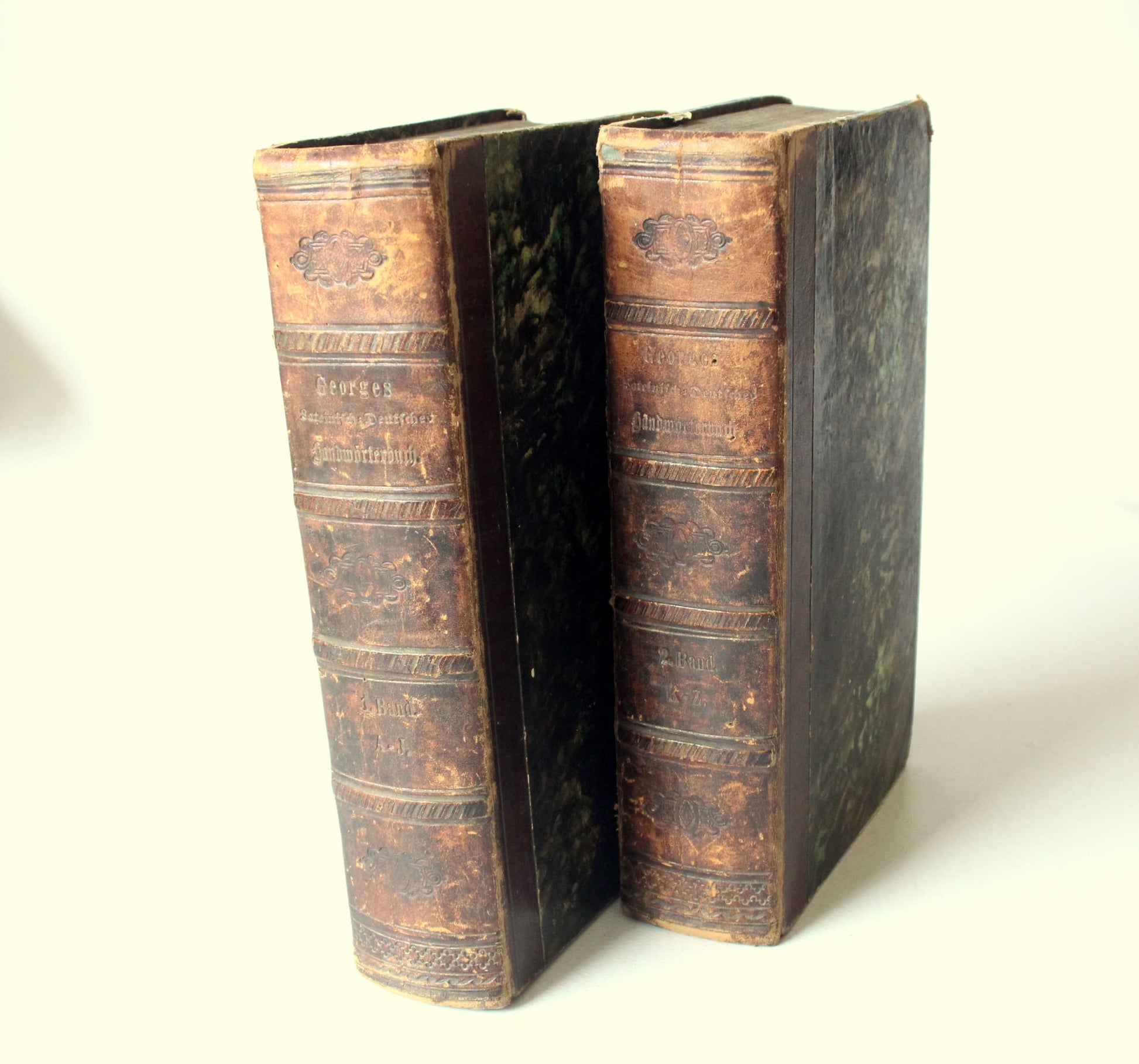 Set von 2 Vintage Büchern "Lateinisch-Deutsches Handwörterbuch" von Dr. Karl Ernst Georges