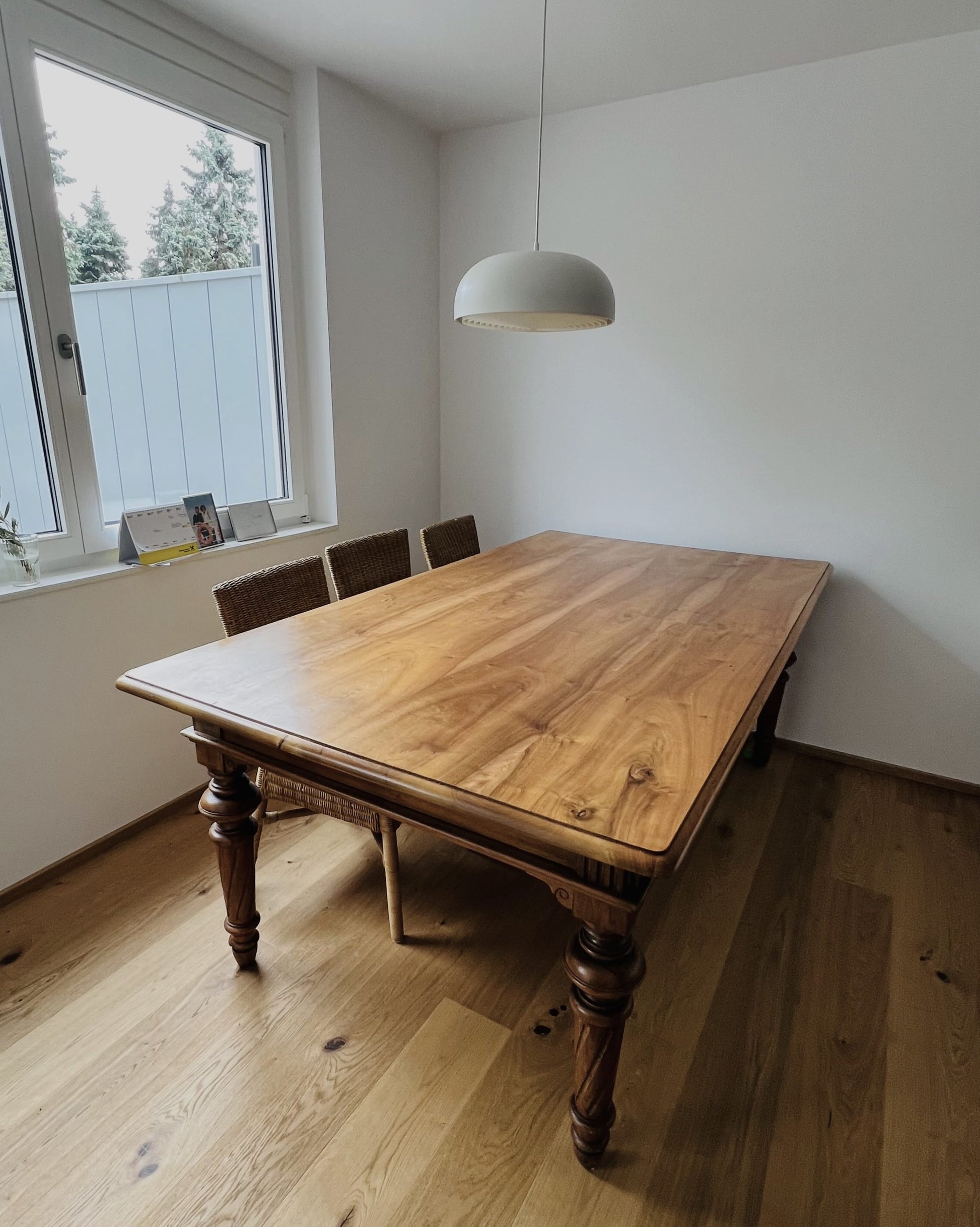 Vintage Esstisch mit zwei Schubladen, 204 x 117 cm