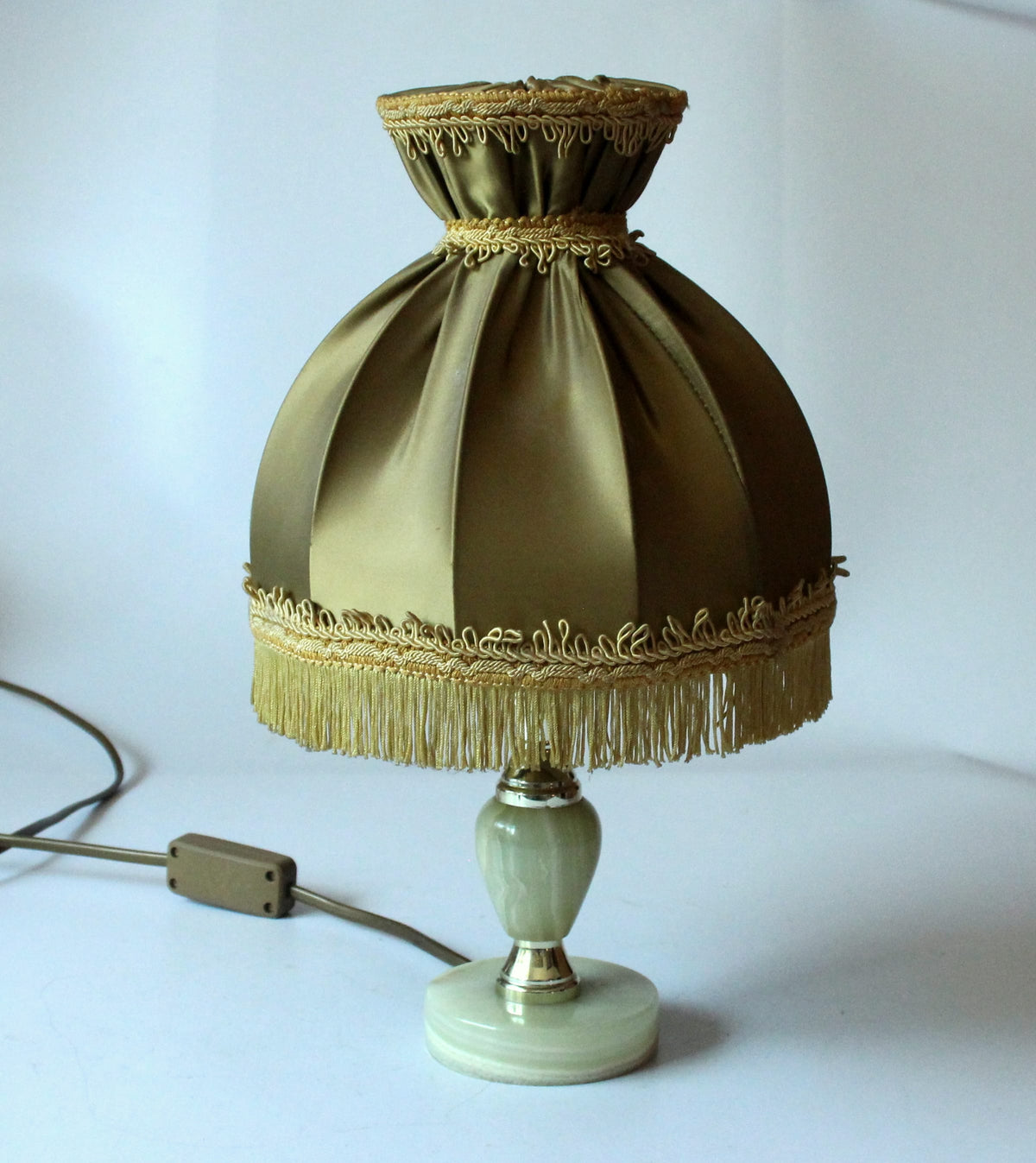 Vintage Tischlampe aus Messing und Onyx