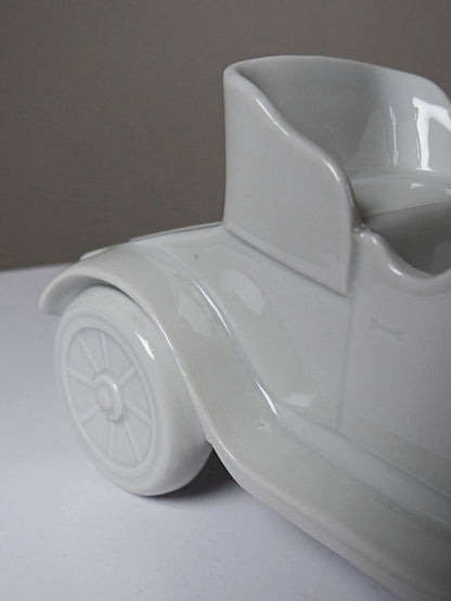 Vintage Dekofigur Oldtimer aus Limoges Porzellan