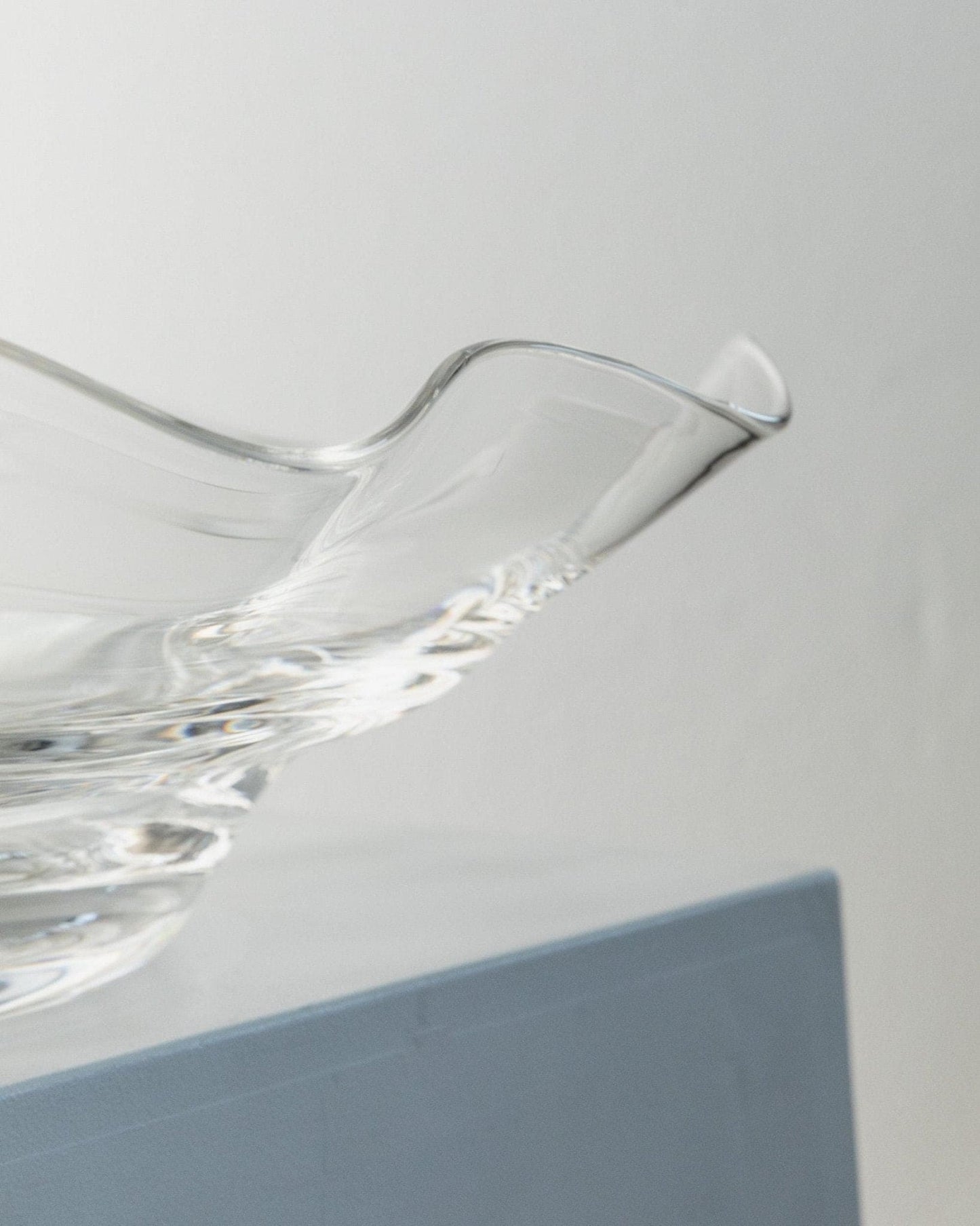 Bol en verre vintage de Laica Cristalleria en verre transparent en forme de vague, Italie, années 1990