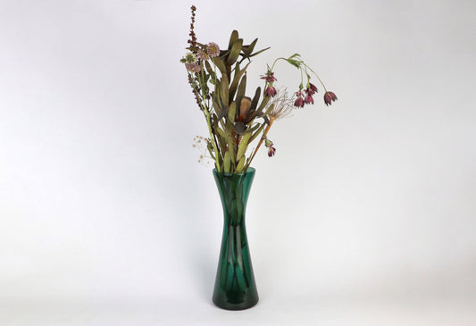 Vintage Glas Blumenvase Grün Turmalin Brutalist Iittala 1960er