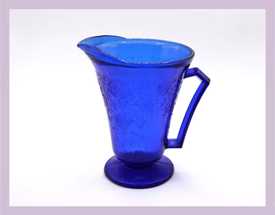 Carafe vintage en verre pressé bleu cobalt, années 70
