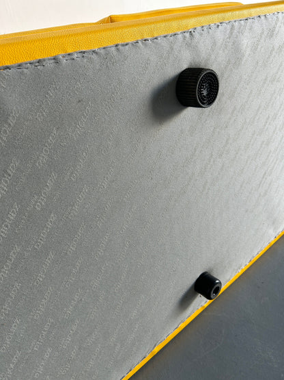 Vintage "Throw-Away" Sofa von Willie Landels für Zanotta Gelb Space Age 1965