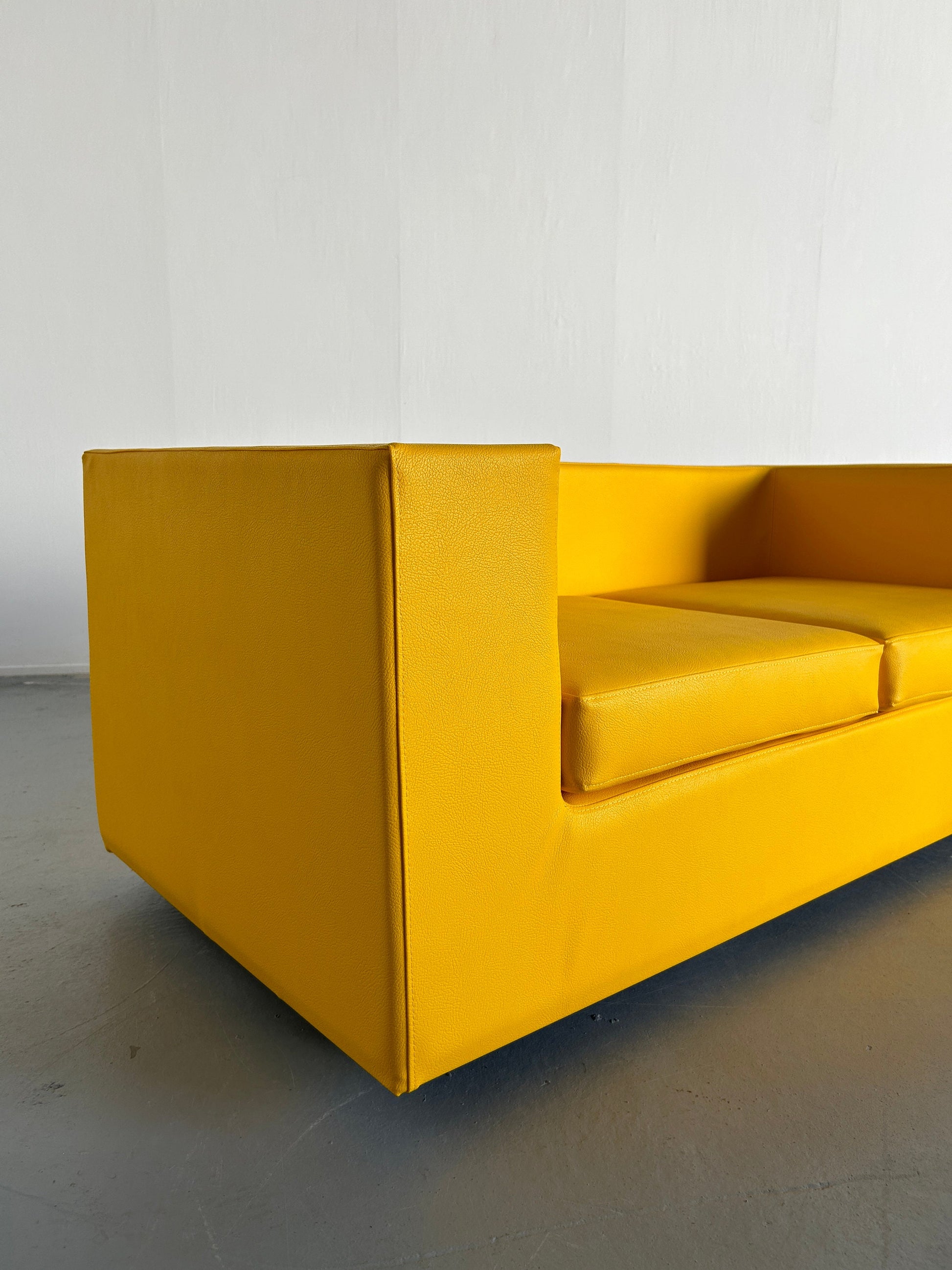Vintage "Throw-Away" Sofa von Willie Landels für Zanotta Gelb Space Age 1965