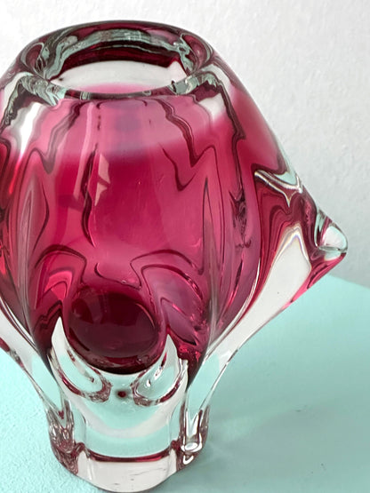 Vintage Vase Josef Hospodka Cranberry Pink von Chřibská Sklo Sommerso Rot