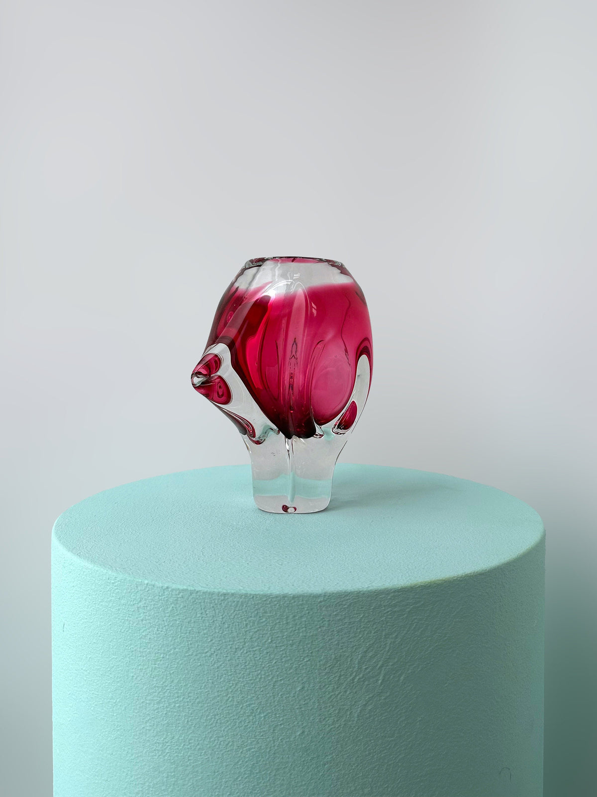Vintage Vase Josef Hospodka Cranberry Pink von Chřibská Sklo Sommerso Rot