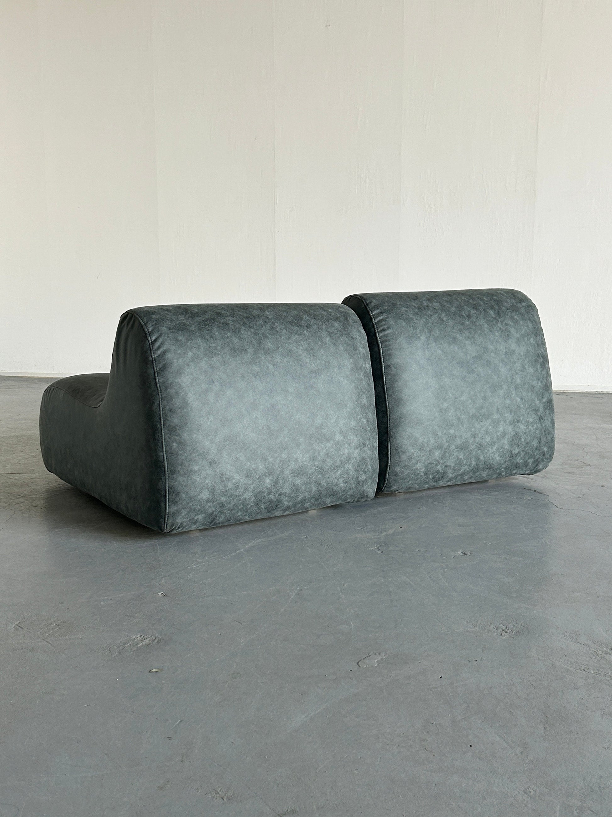 Vintage Set von 2 Lounge Sessel Grau Schaumstoff Kunststoff