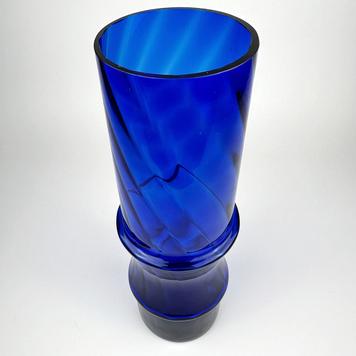 Vintage Vase Kobalt Blau Glas Swirl 1980er