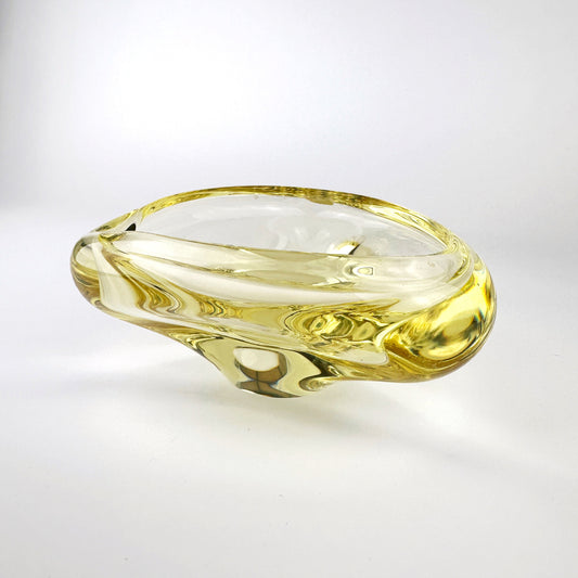 Vintage Aschenbecher Citrin Glas von Miroslav Klinger Gelb