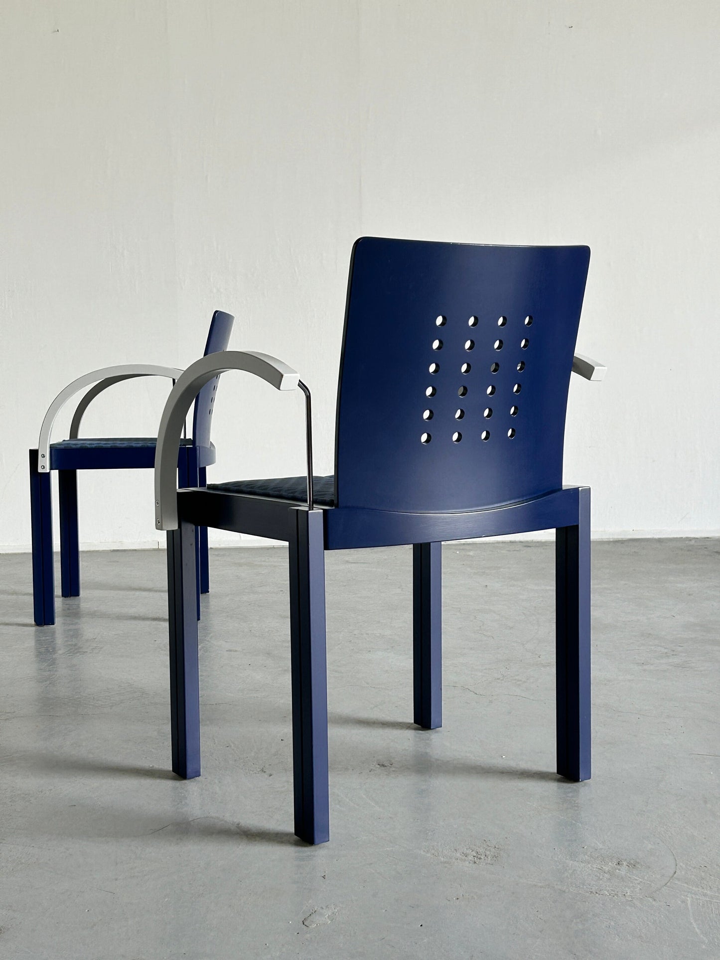 Set von 4 Vintage Stapelstuhl von Michael Thonet für Thonet Vienna, signiert