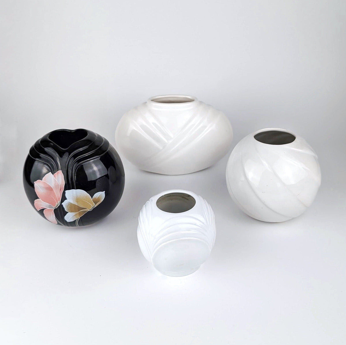 ferm living birds - Katie Scott Wallpaper - Cappuccino-Tassen Guglielmo Art Design