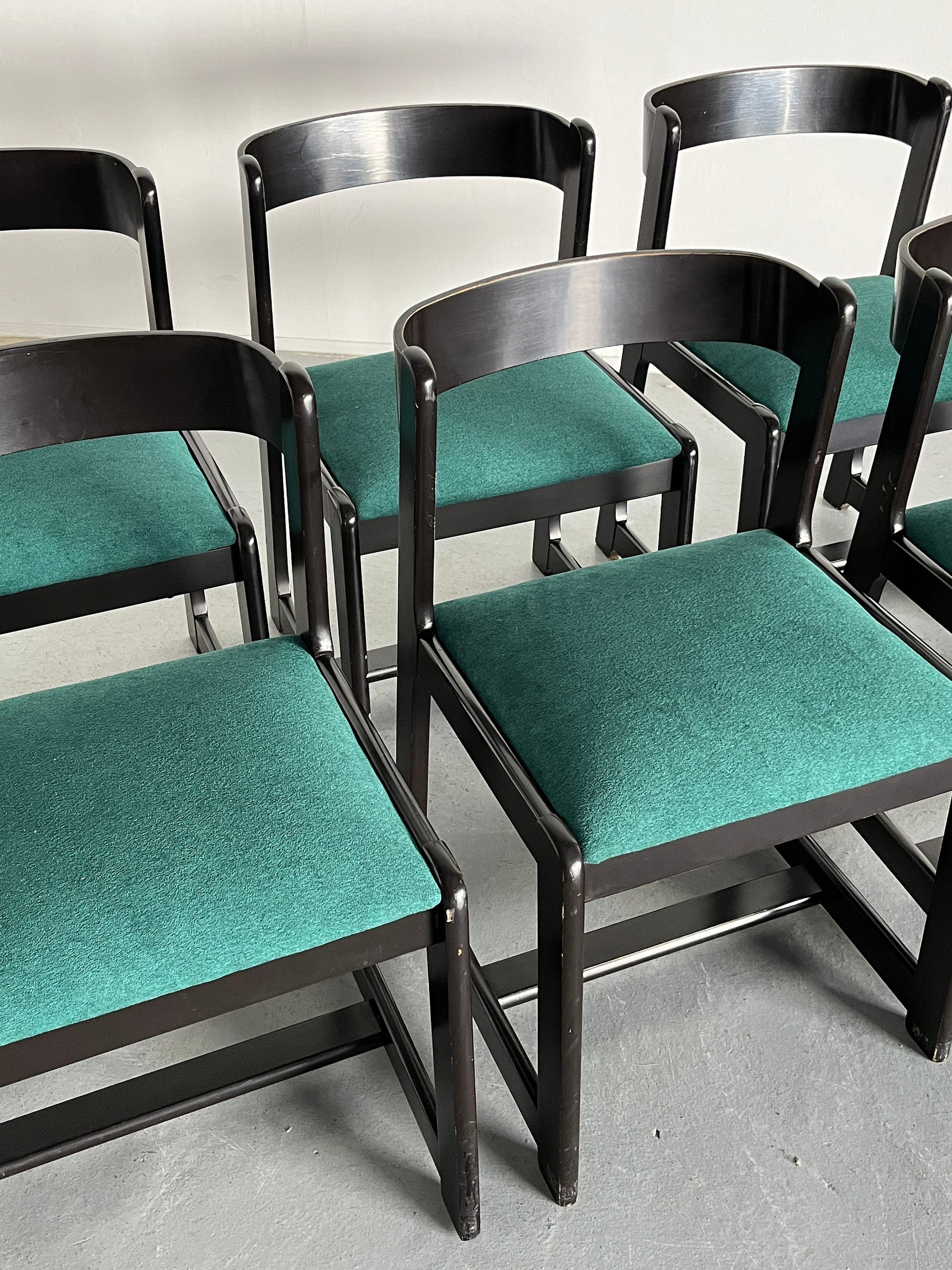 Vintage Esszimmerstuhl Massivholz im Stil von Willy Rizzo für Mario Sabot Set von 6