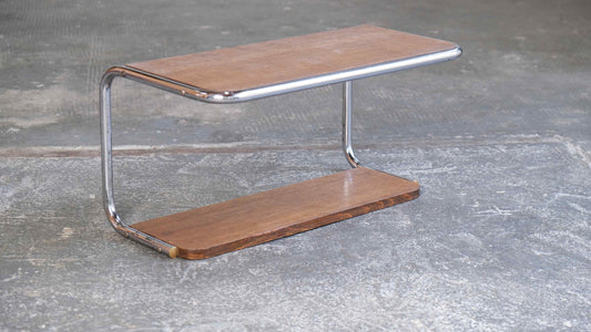 Vintage Wandgarderobe Bauhaus Stahlrohr mit Holz-Hutablage