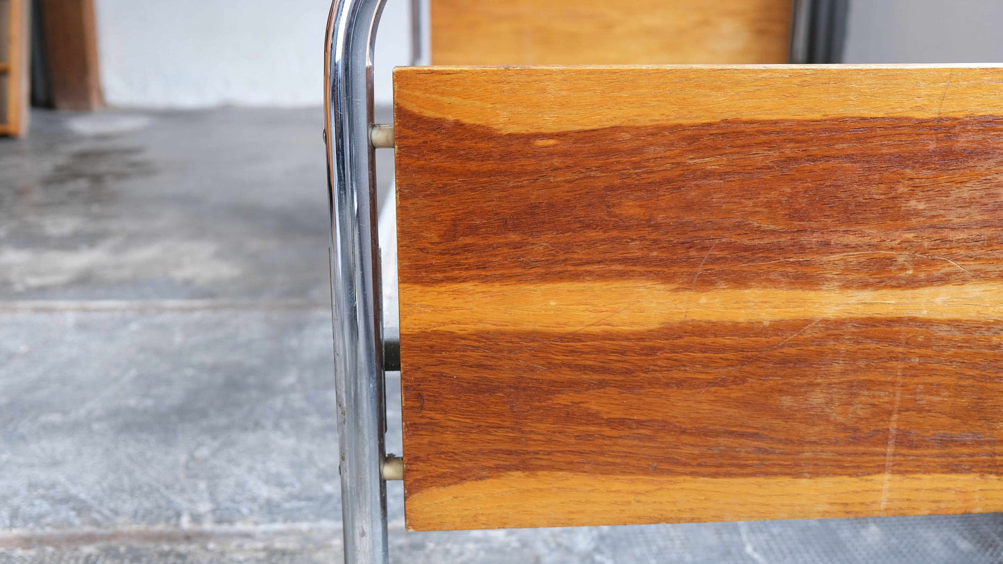 Vintage Bauhaus Bettgestell aus verchromtem Stahlrohr, furniertes Holz, #1 von 2