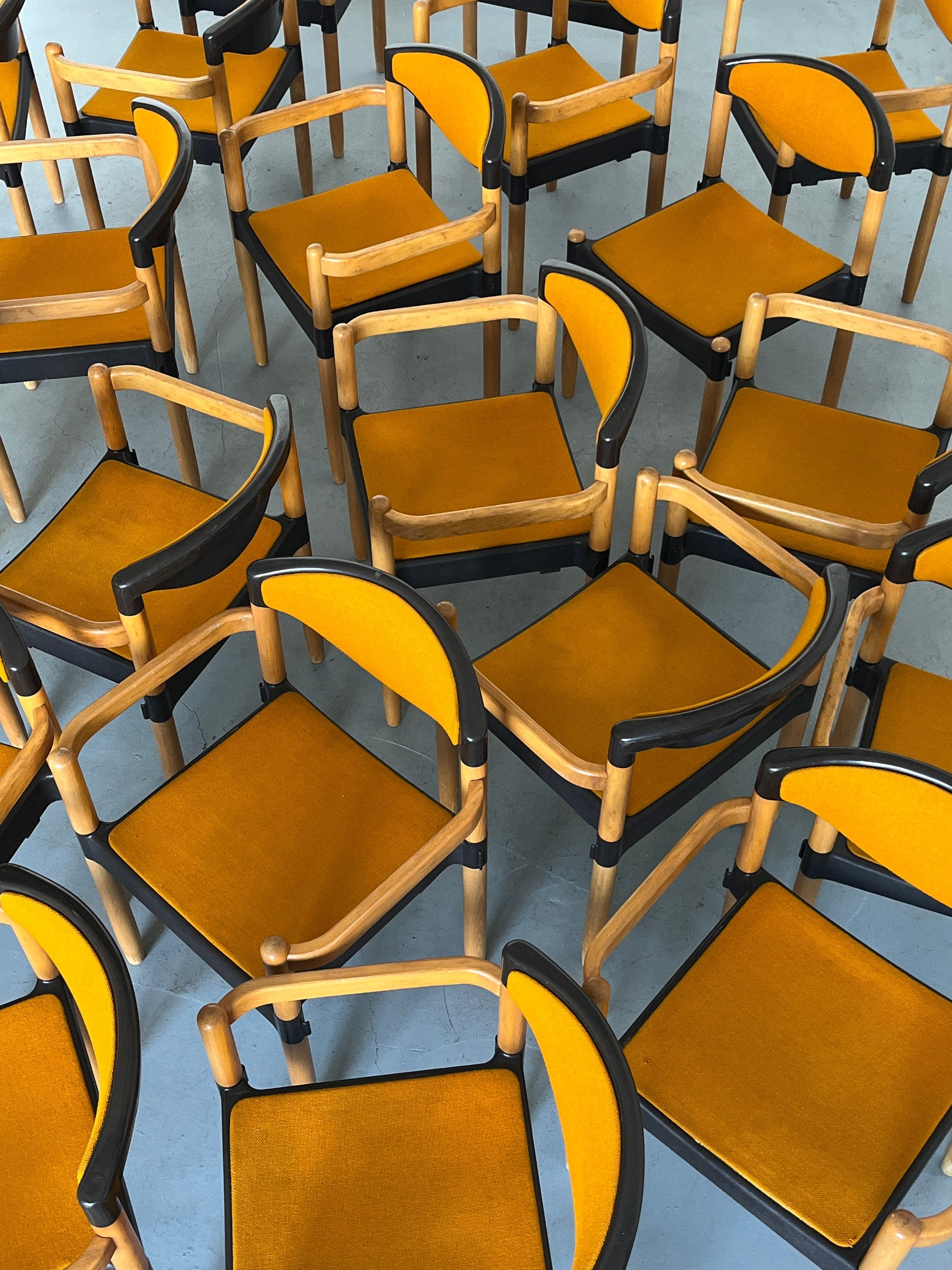 Vintage Armstuhl "Strax" von Hartmut Lohmeyer für Casala Orange Stoff 1980er