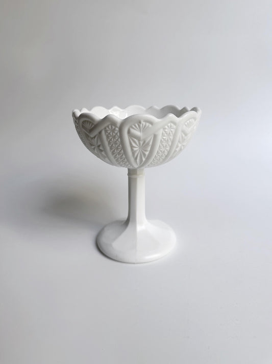 Vintage Fußschale aus Opalglas, Jugendstil um 1910