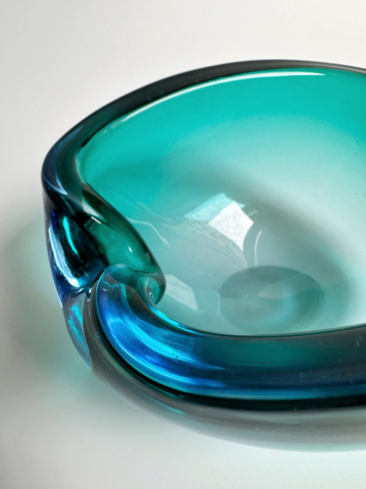 Cendrier vintage en verre de Murano vert menthe turquoise style Flavio Poli milieu du siècle
