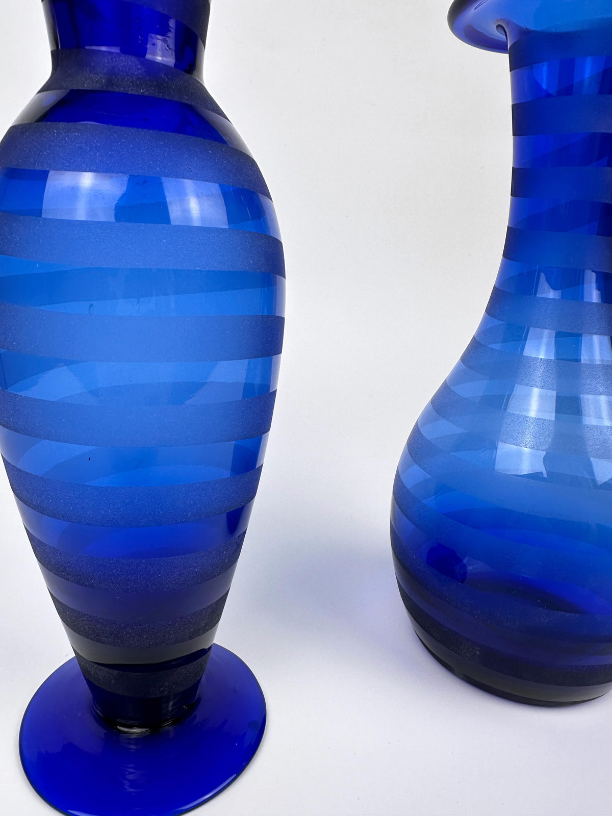 Vintage Vase Kobalt Blau Streifen Swirl 90er Set von 2