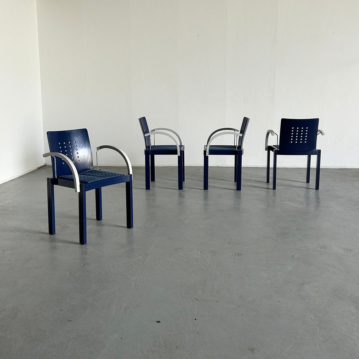 Set von 4 Vintage Stapelstuhl von Michael Thonet für Thonet Vienna, signiert