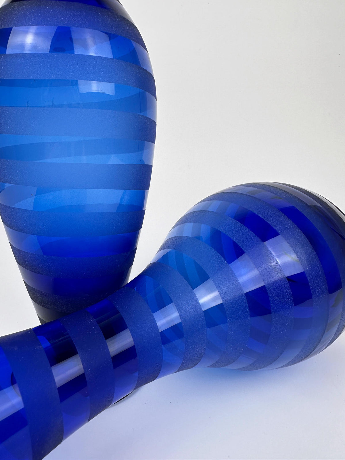 Vintage Vase Kobalt Blau Streifen Swirl 90er Set von 2