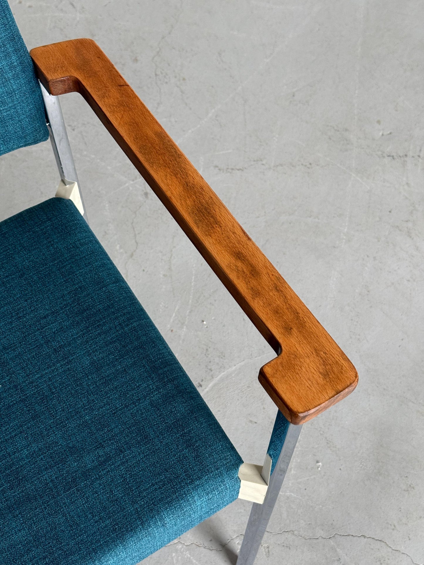 Vintage Stapelstuhl Chrom Holz Polster blau, 1960er