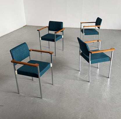 Vintage Mid-Century Modern Stuhl verchromt gepolstert 1960er