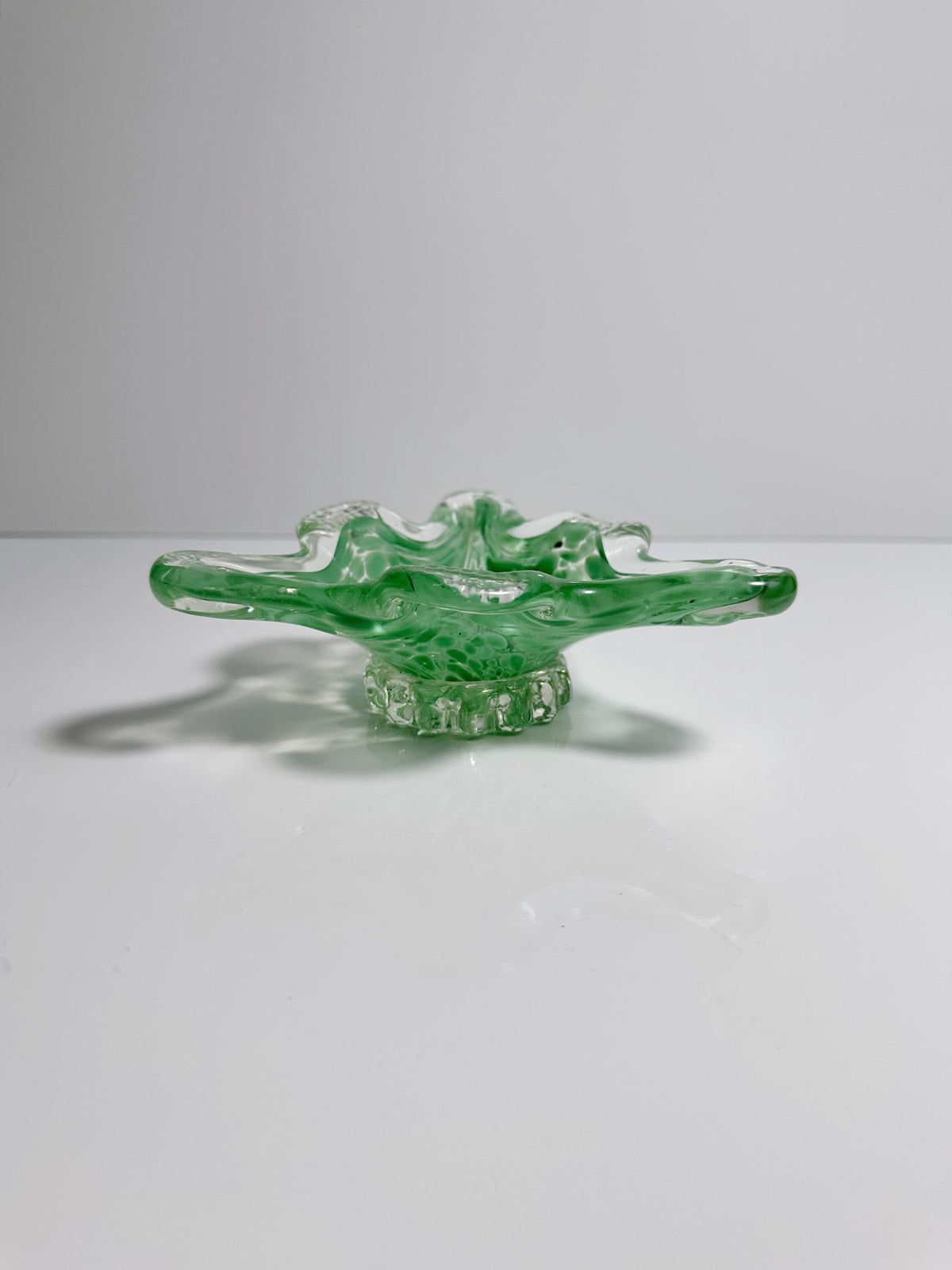 Vintage Murano Aschenbecher Pastellgrün Dreieck 70er Jahre