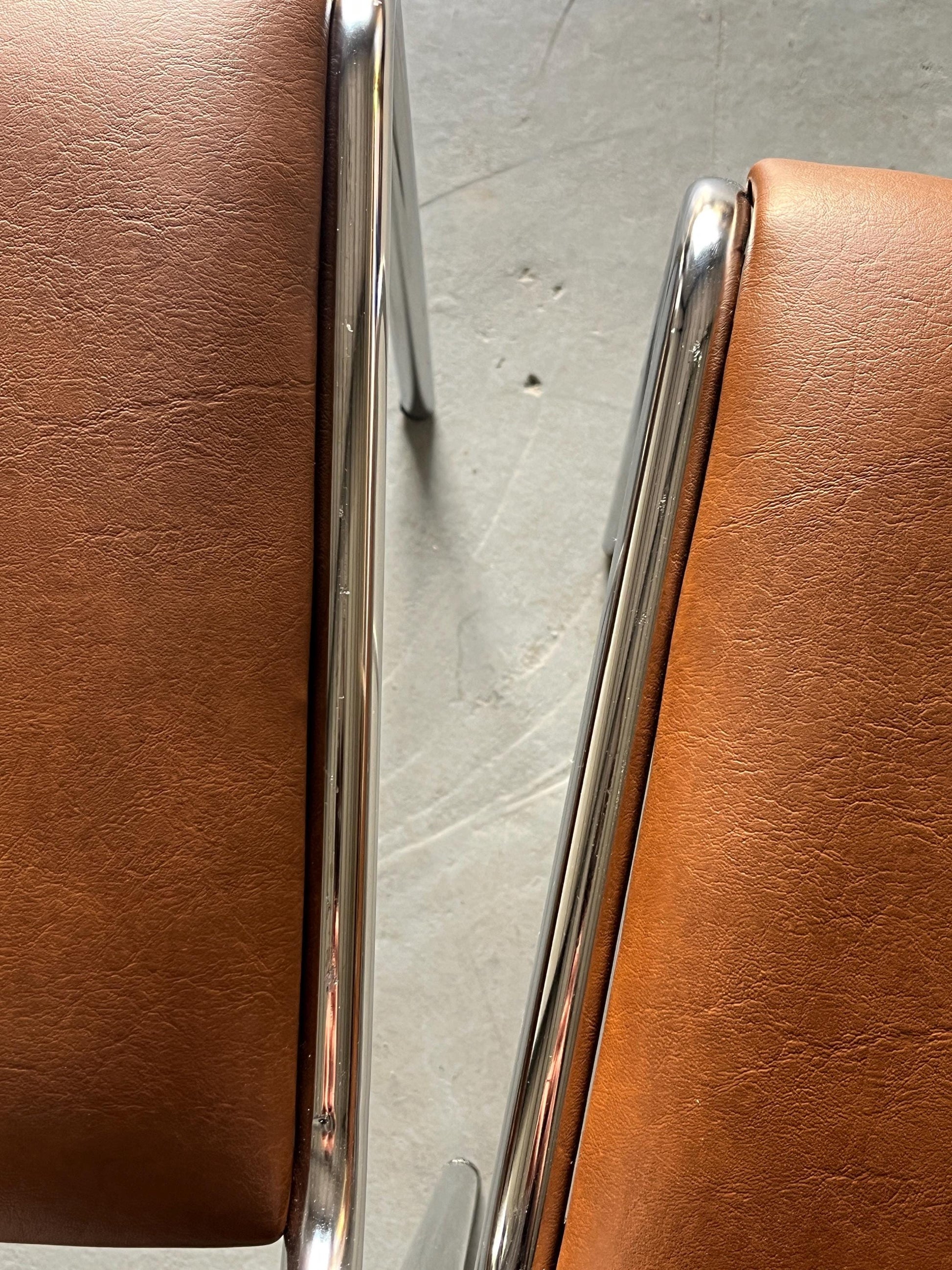 Vintage Stuhl Braun Chrom Stahlrohr braunes Kunstleder