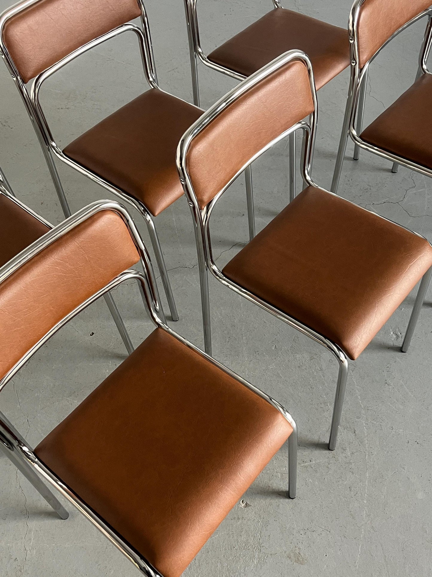 Vintage Set von 6 Stapelstuhl Bauhaus Design, Chromrohr, Kunstleder Braun