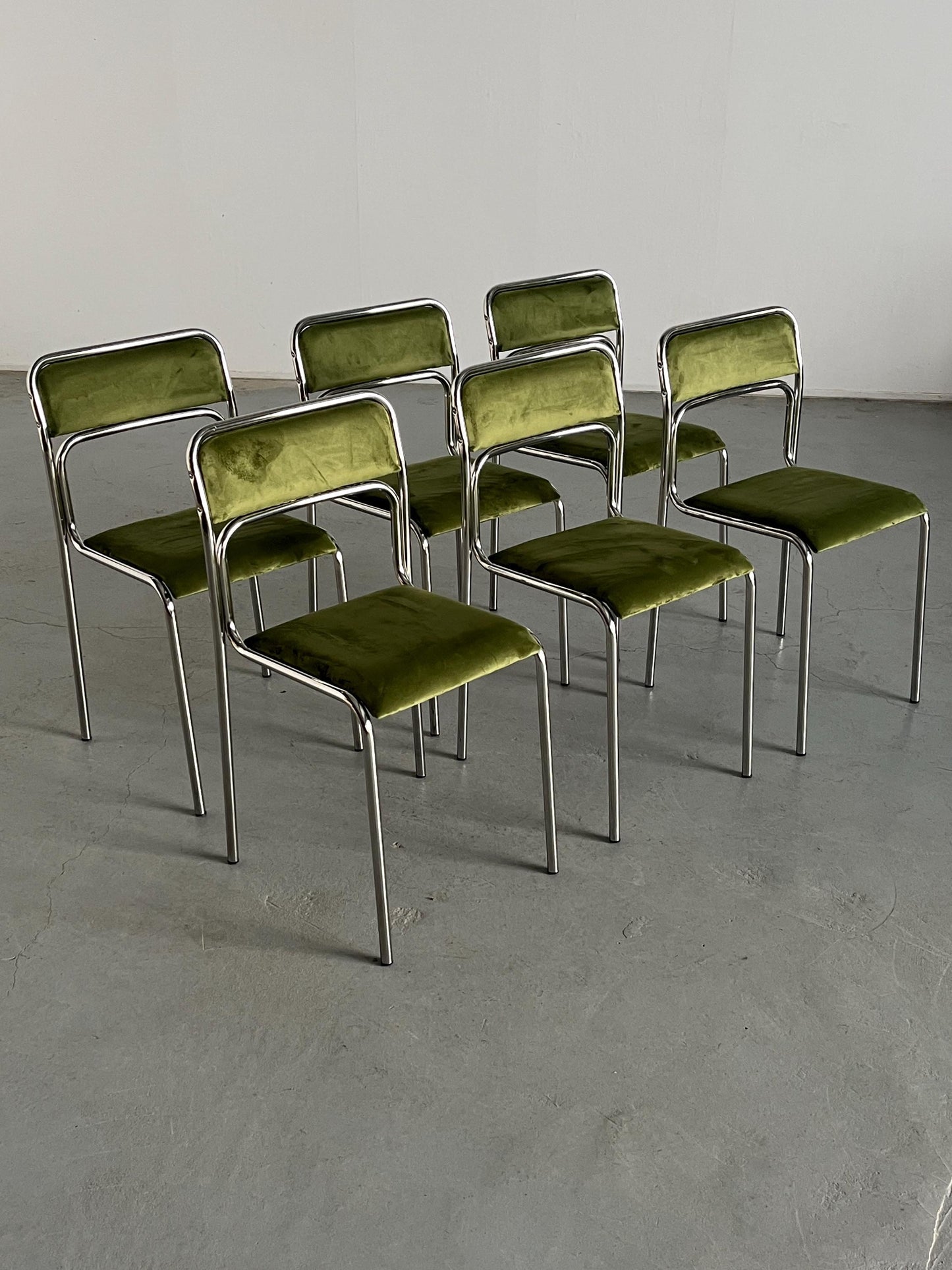 Vintage Stuhl Set von 6 Bauhaus Chrom und grüner Samt von italienischer Designer für unbekannt