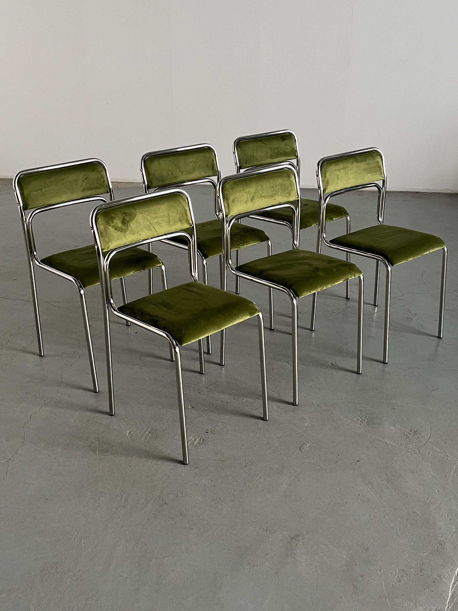 Vintage Stuhl Set von 6 Bauhaus Chrom und grüner Samt von italienischer Designer für unbekannt
