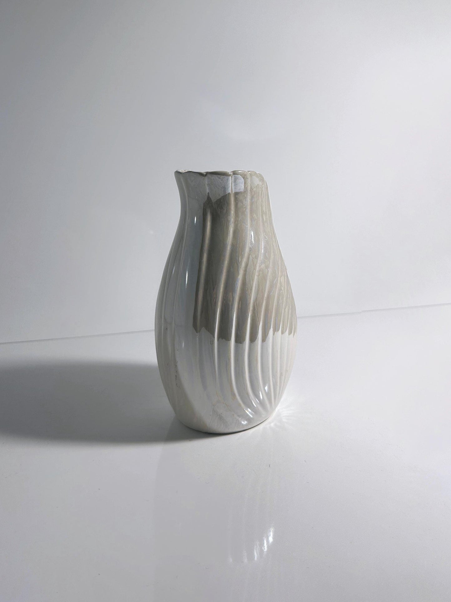 Vintage Ceramic Vase Art Deco Neo Revival Shell White Iridescent 80s