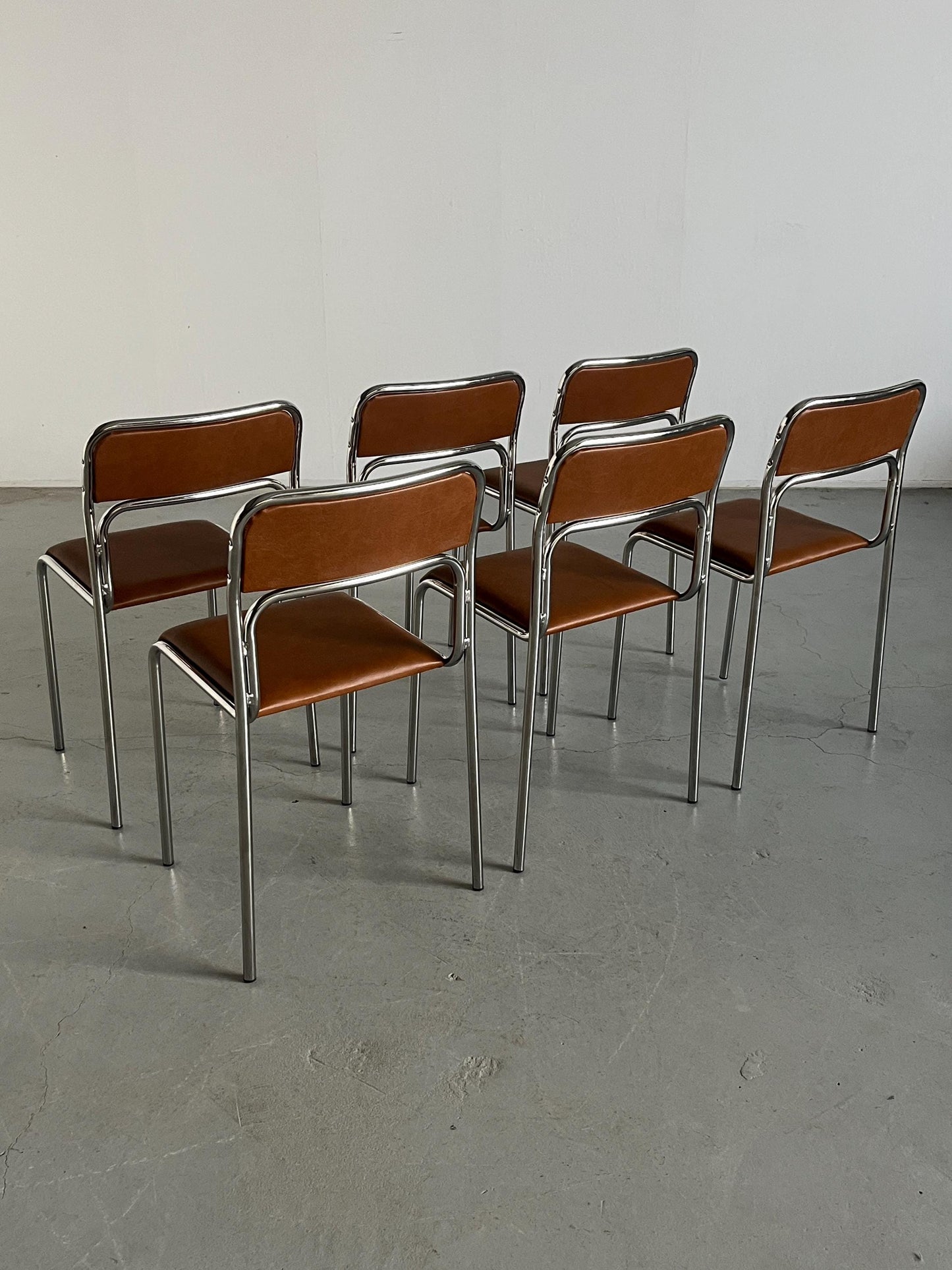 Vintage Set von 6 Stapelstuhl Bauhaus Design, Chromrohr, Kunstleder Braun