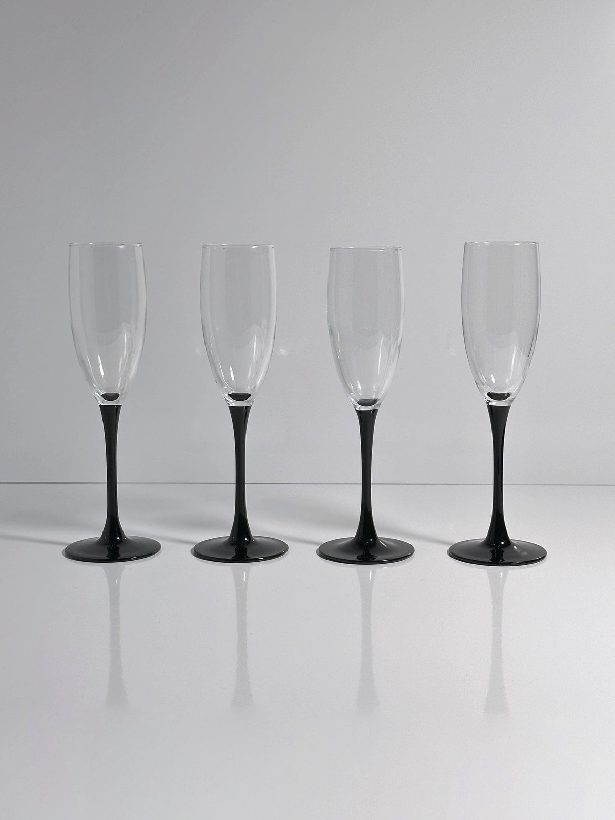 Set of 4 Vintage Champagne Glasses by Luminarc, Postmodern 1980s
