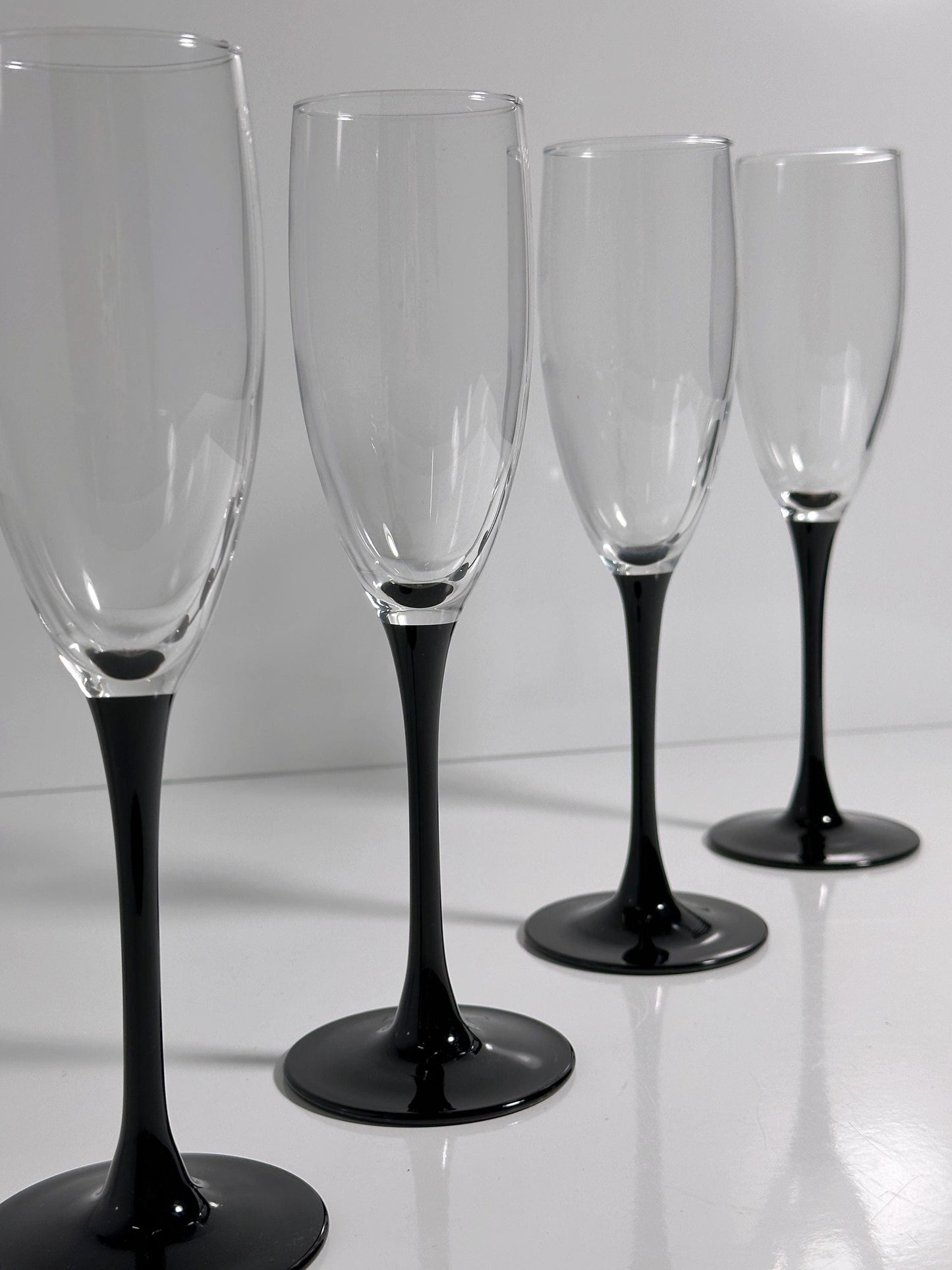 Vintage champagne glass by Luminarc Black Art Deco 80s set of 4