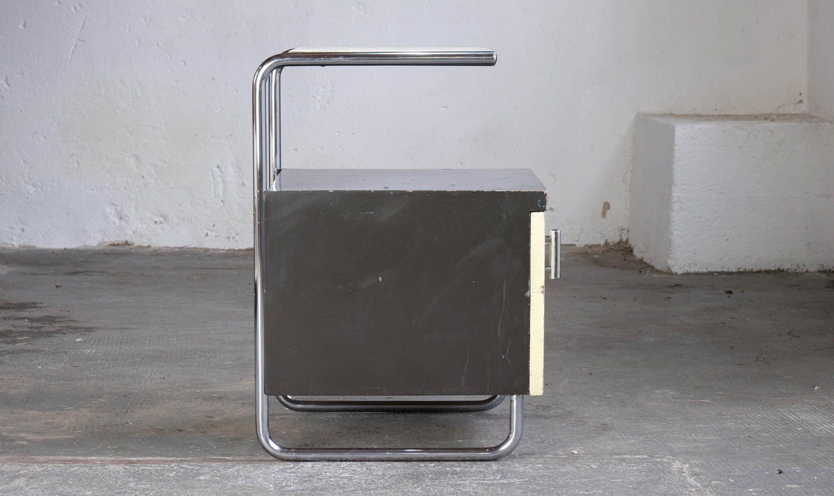 Table de chevet vintage par Mücke Melder Bauhaus années 1930 bois chromé