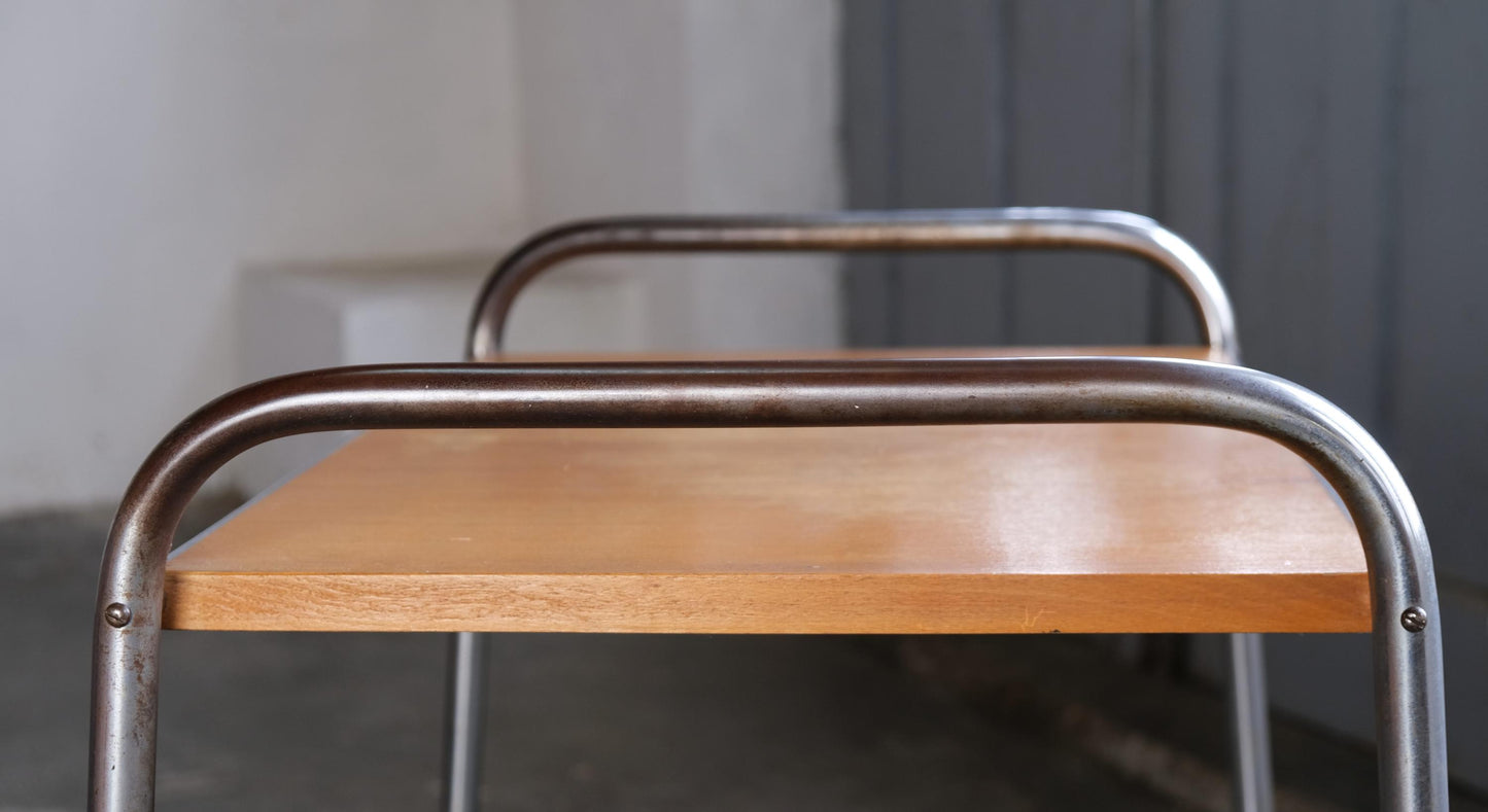 Vintage Beistelltisch Bauhaus mit Holzablage