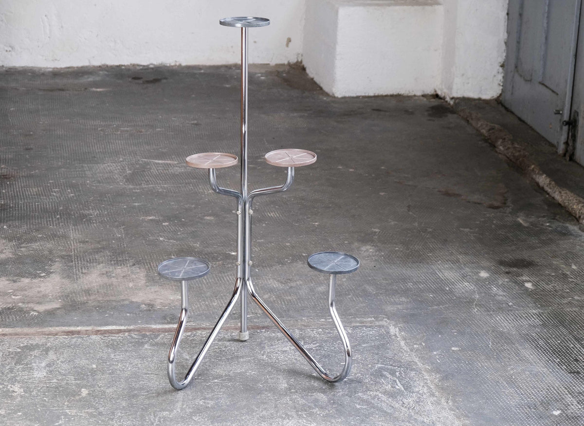 Étagère à plantes design Bauhaus en tube d'acier à cinq étagères