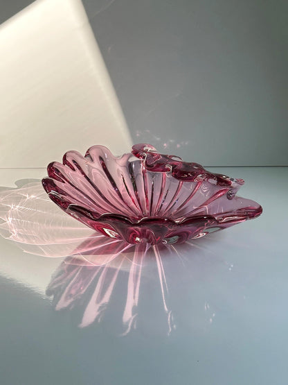 Vintage Schale Muschelform von Formia Vetri Murano Cranberry Glas 70er