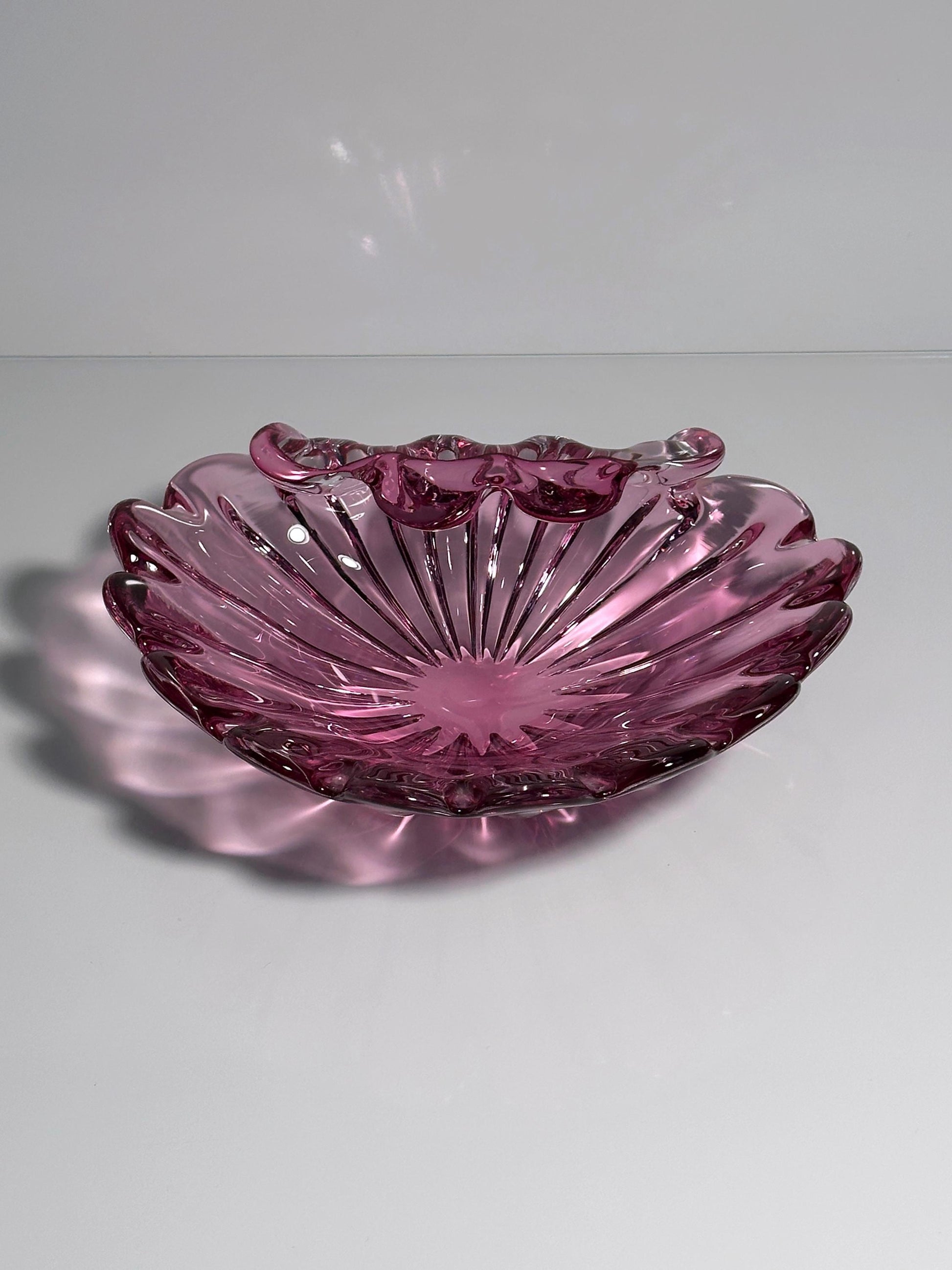 Vintage Schale Muschelform von Formia Vetri Murano Cranberry Glas 70er