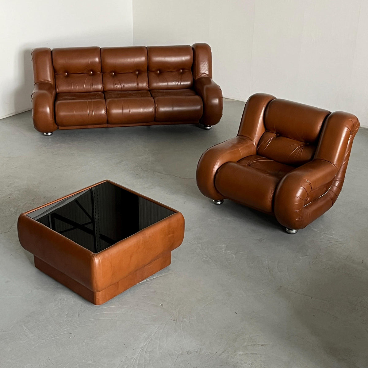 Ensemble de salon vintage dans le style de Mimo Padova, cuir cognac et chrome, années 1970, Italie